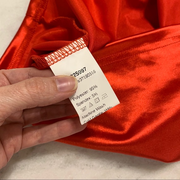 Bright Red Sleeveless Satin Bodycon Cami Dress - Picture 7 of 7